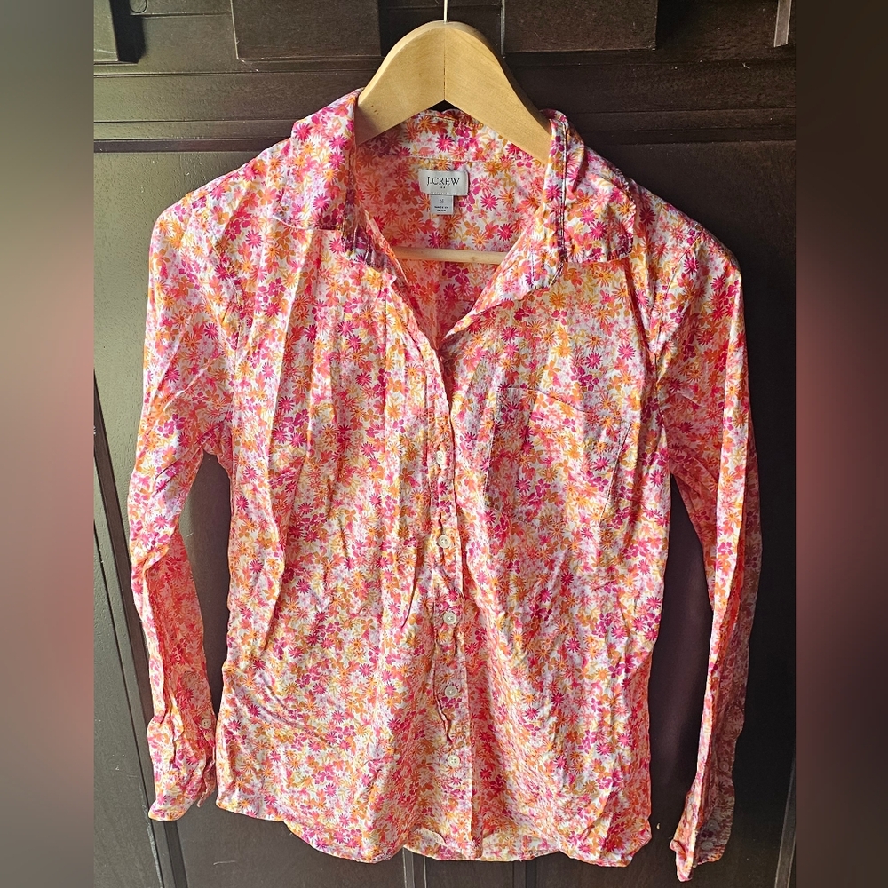J. Crew Factory Pink and Orange Floral Button Up Shirt Signature Fit EUC